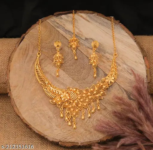 New Trendy Golden Jewellery Set for Women